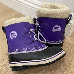 Sorel kids snow boots size 12